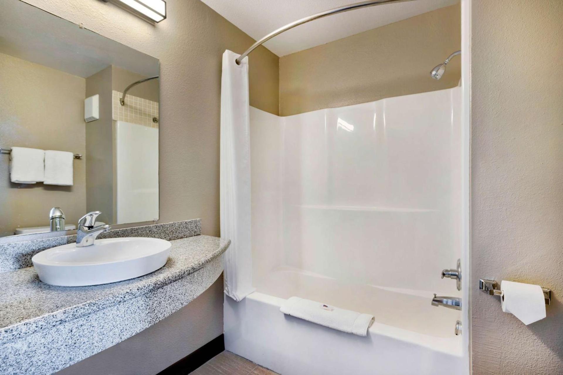 Motel 6-Norman, OK photo 18