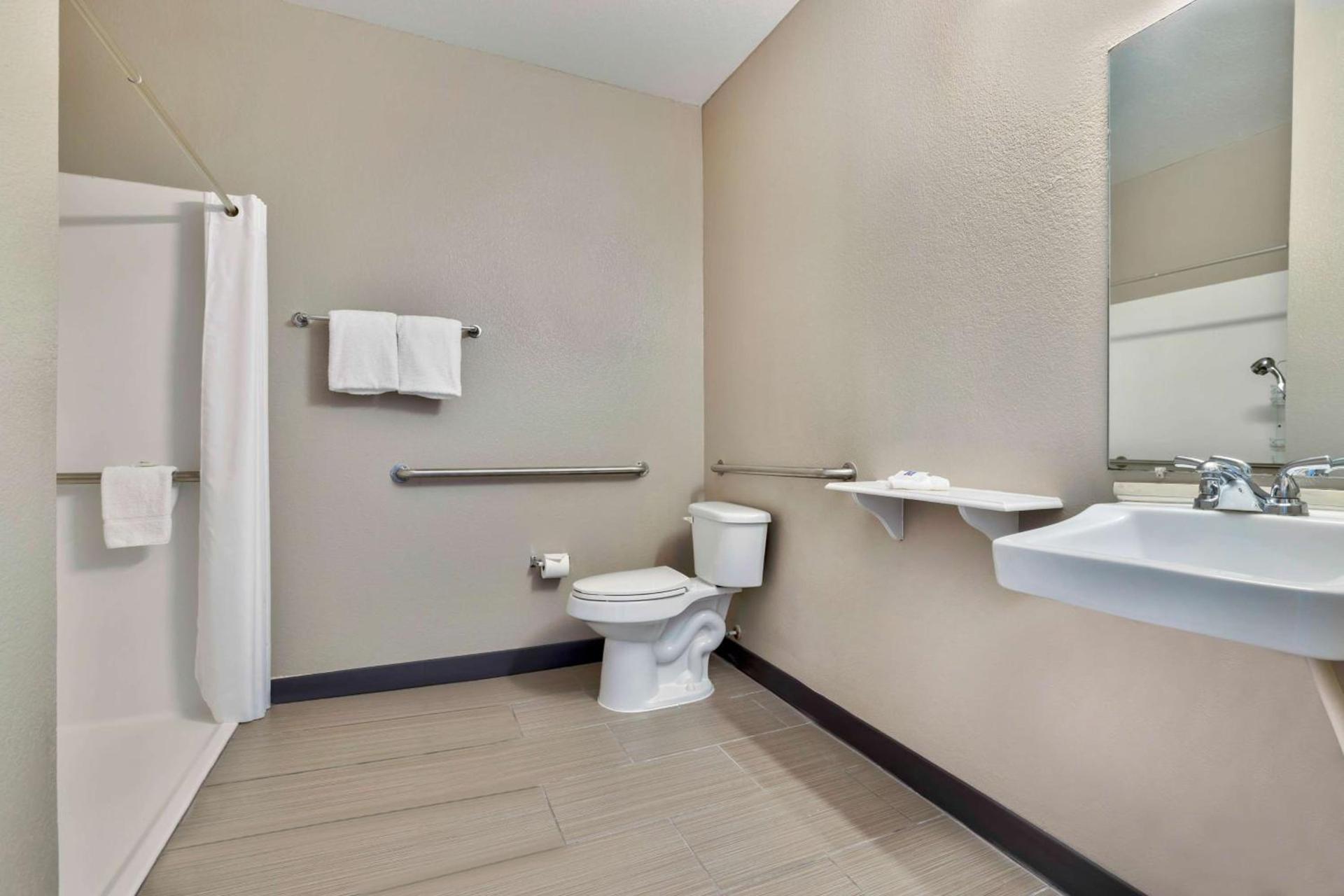 Motel 6-Norman, OK photo 19