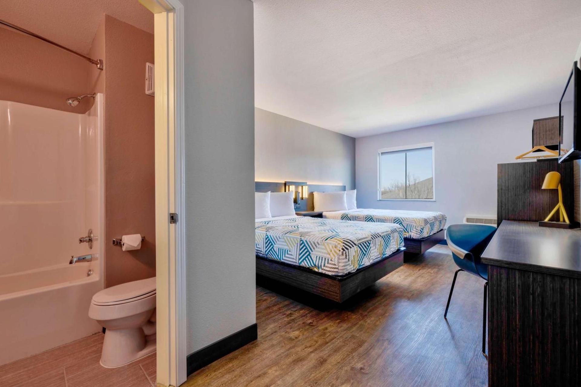 Motel 6-Norman, OK photo 17