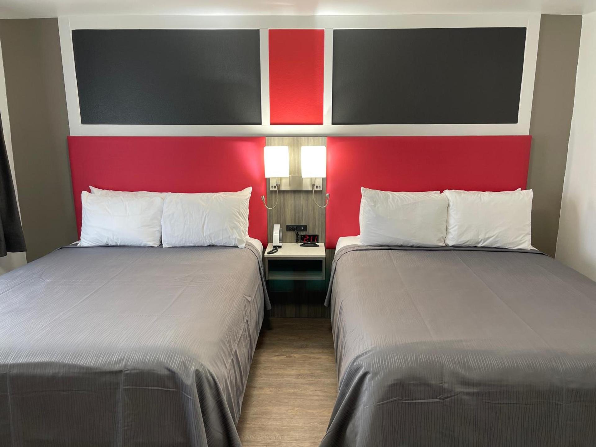 Seven Seas Inn & Suites photo 28