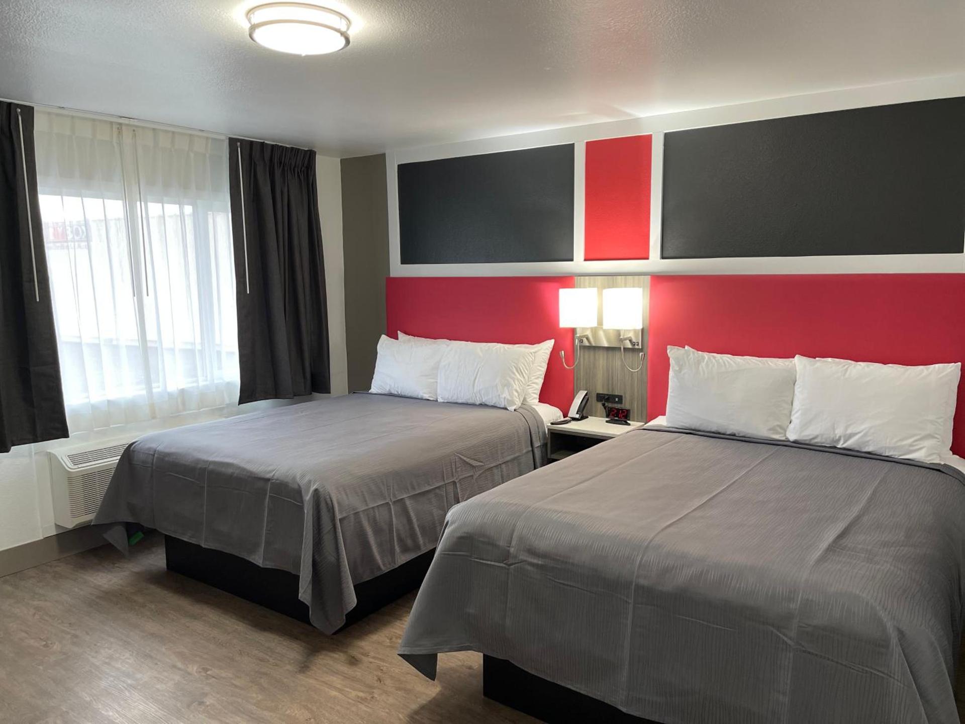 Seven Seas Inn & Suites photo 14