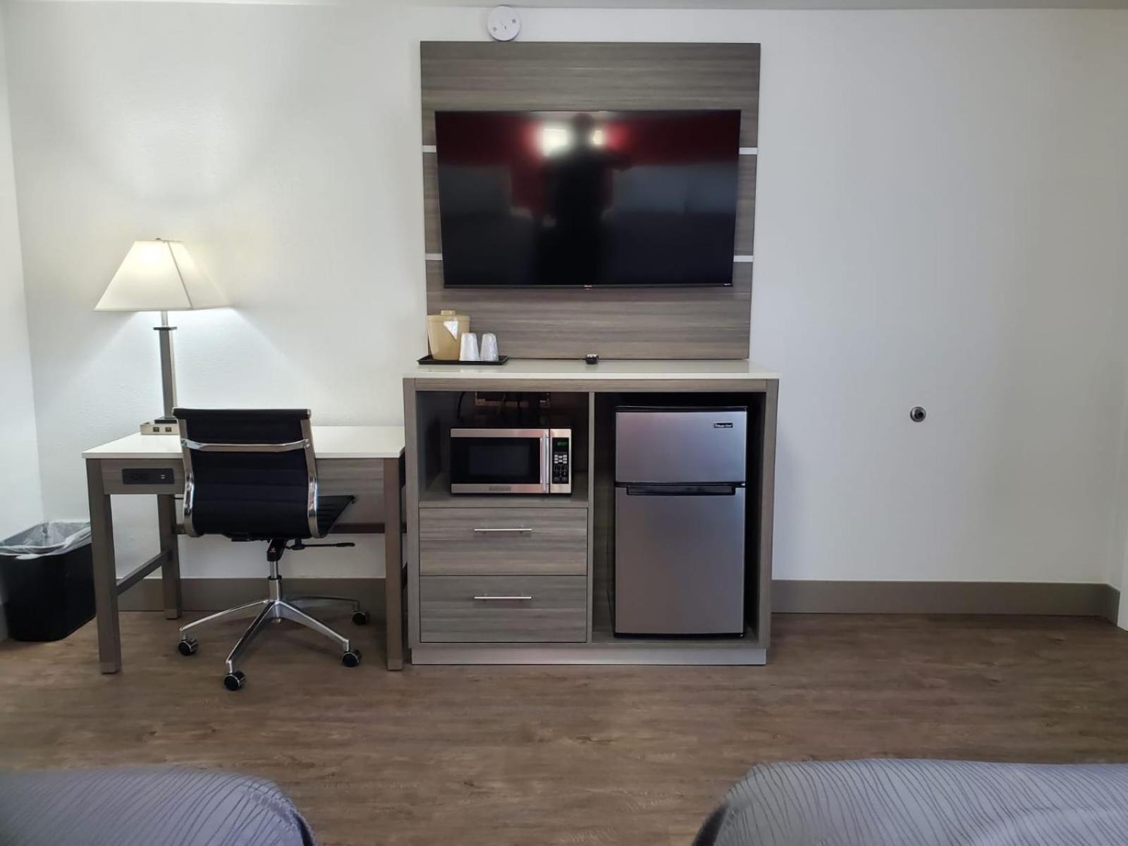 Seven Seas Inn & Suites photo 24