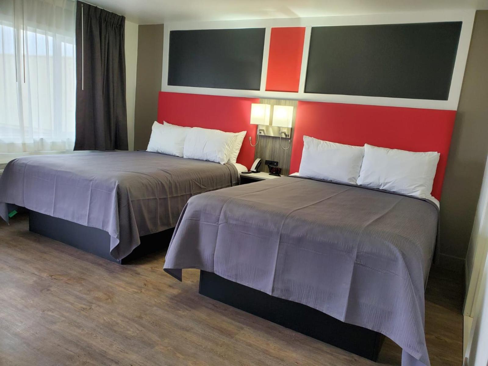 Seven Seas Inn & Suites photo 25