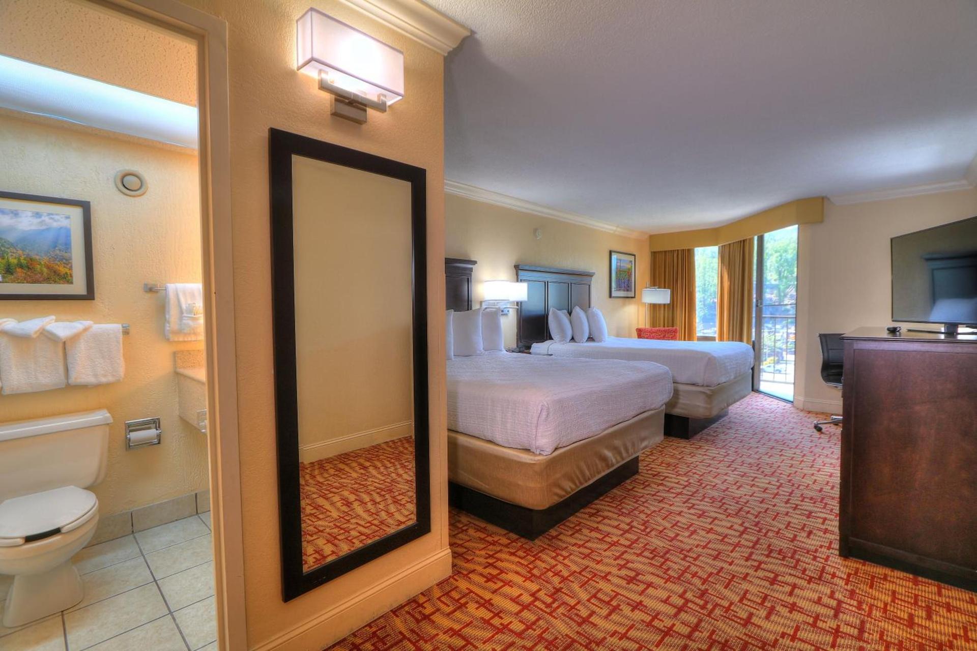 Edgewater Hotel and Conference Center photo 26