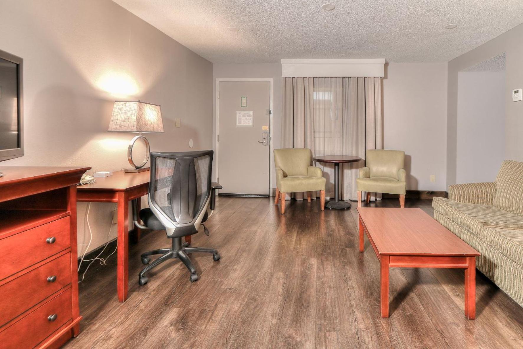 The Ramsey Hotel and Convention Center Pigeon Forge photo 55