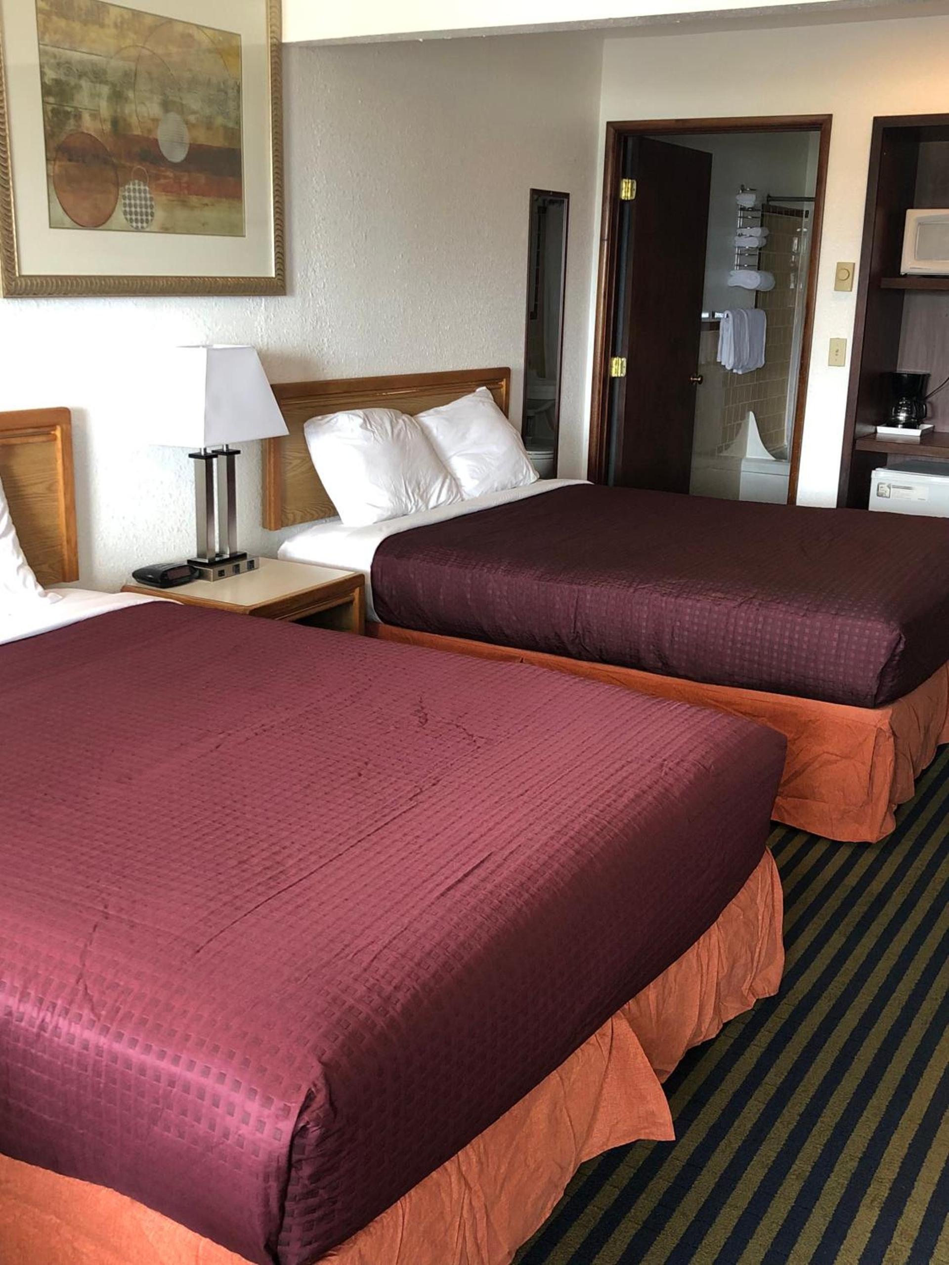 FourWinds INN photo 4