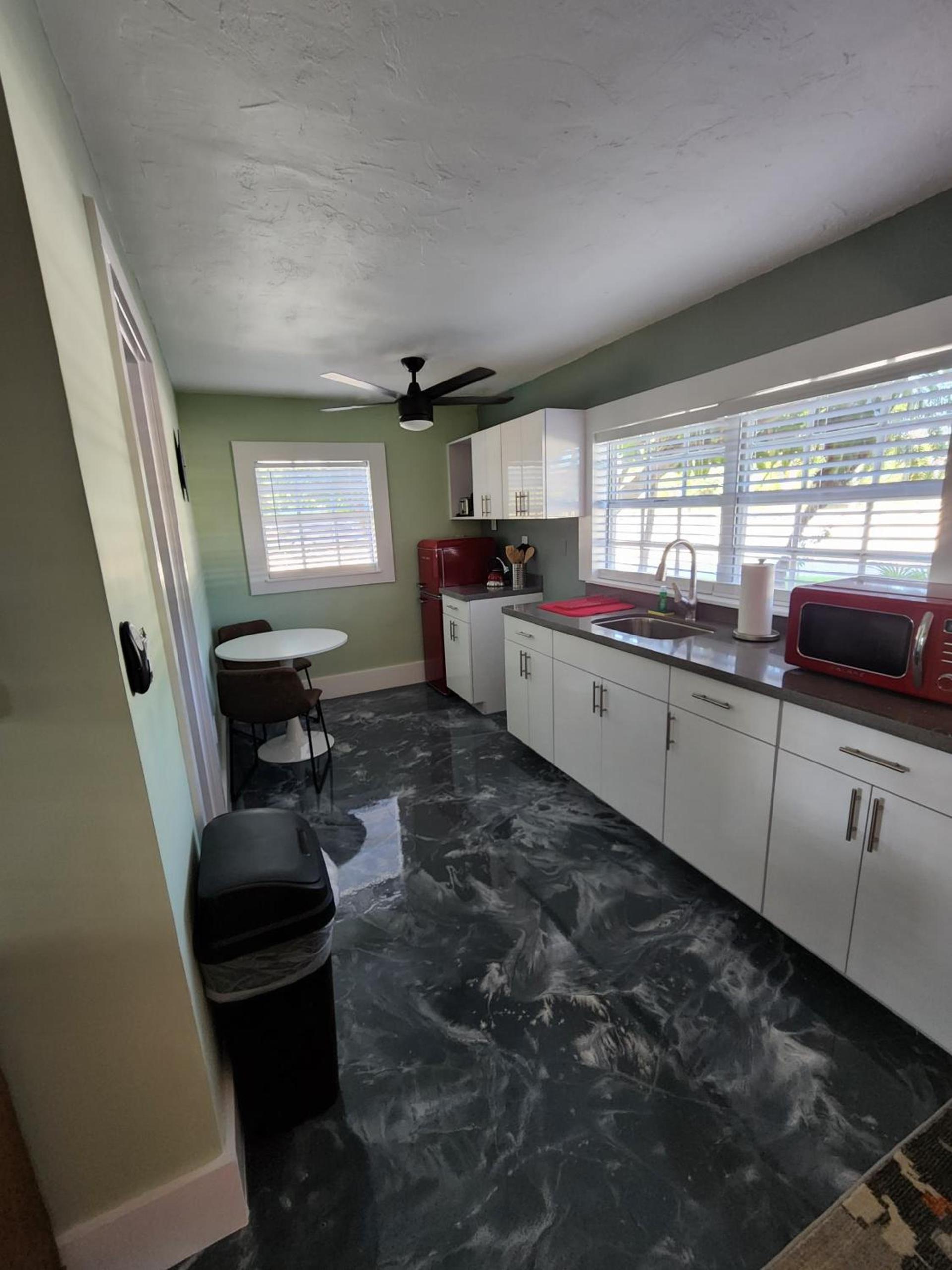 Breezy Palms Resort photo 39