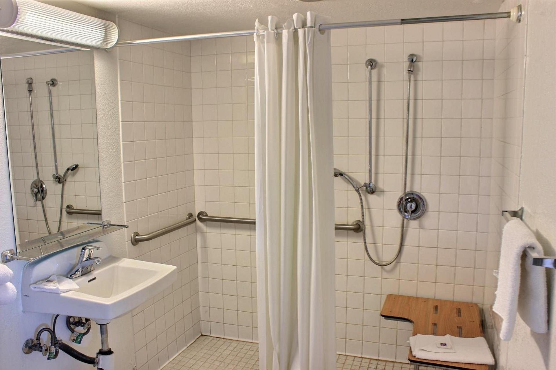 Motel 6-Coalinga, CA - East photo 31