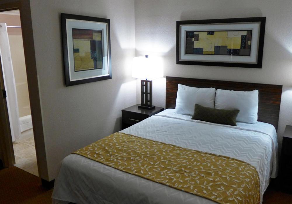 Waterfront Hotel and Marina photo 7