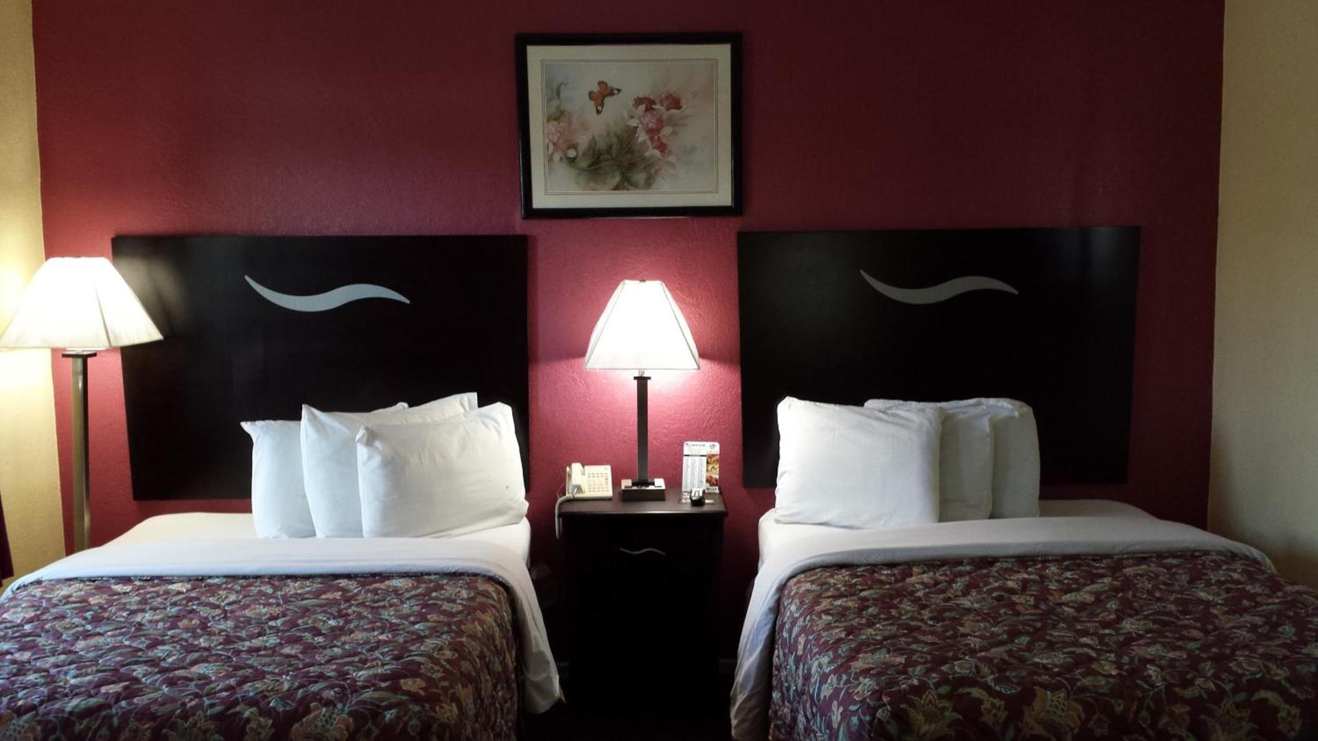 American Inn photo 20