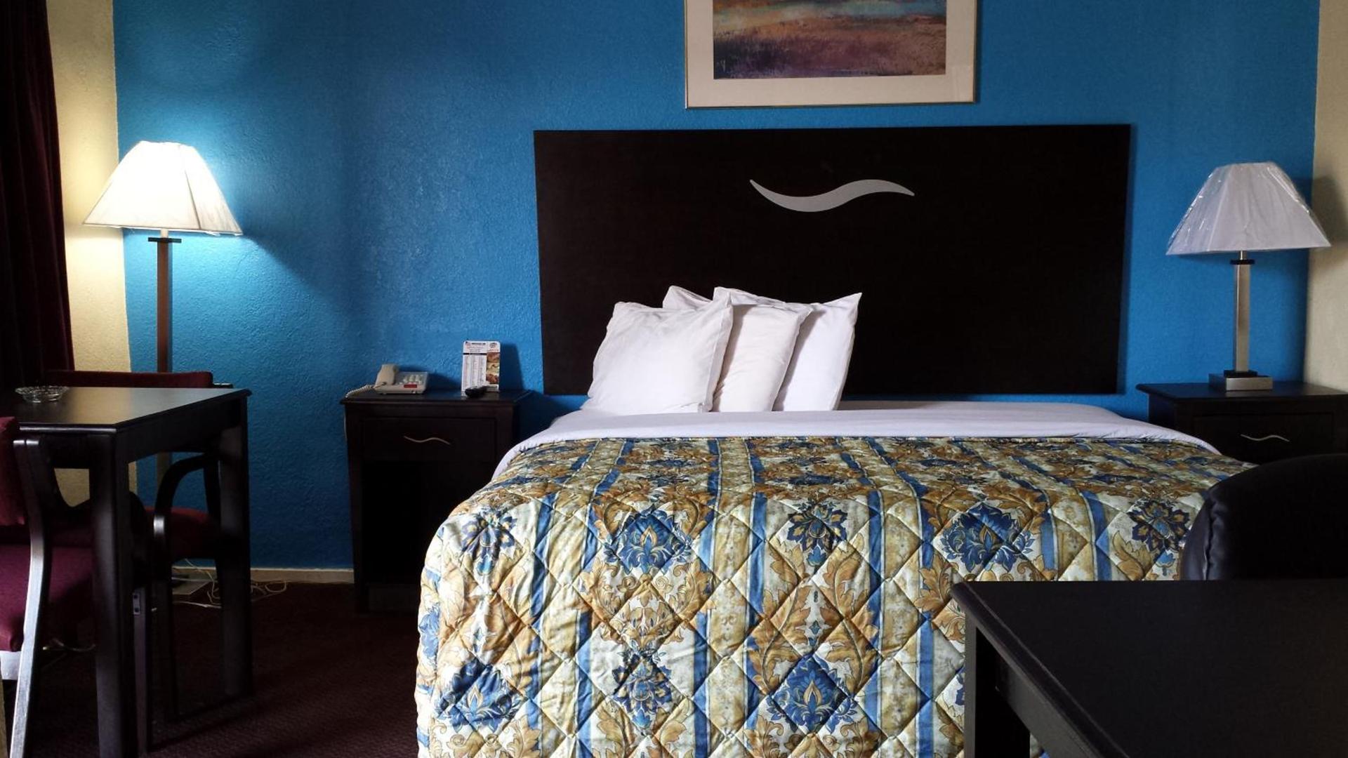 American Inn photo 19
