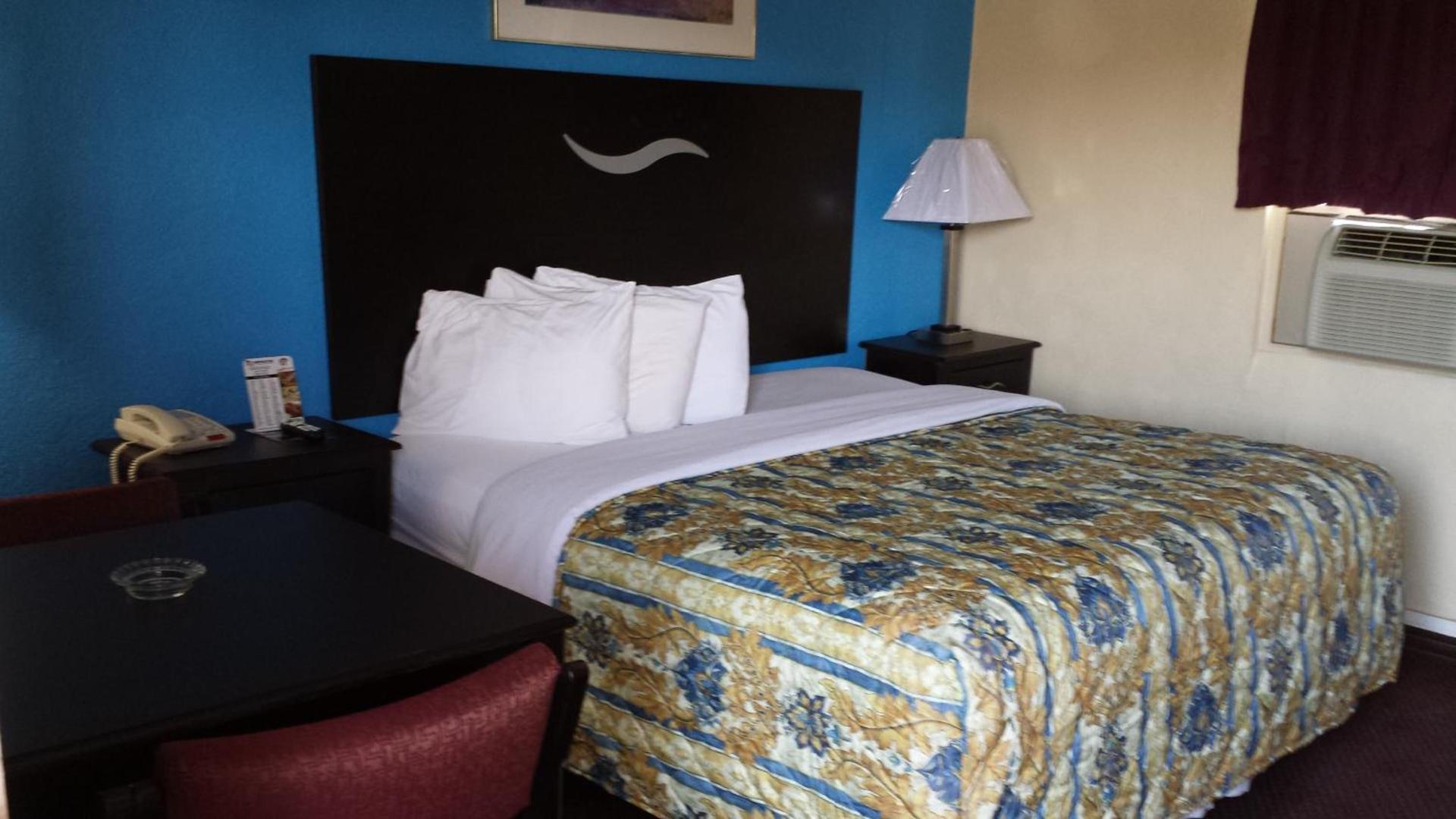 American Inn photo 23