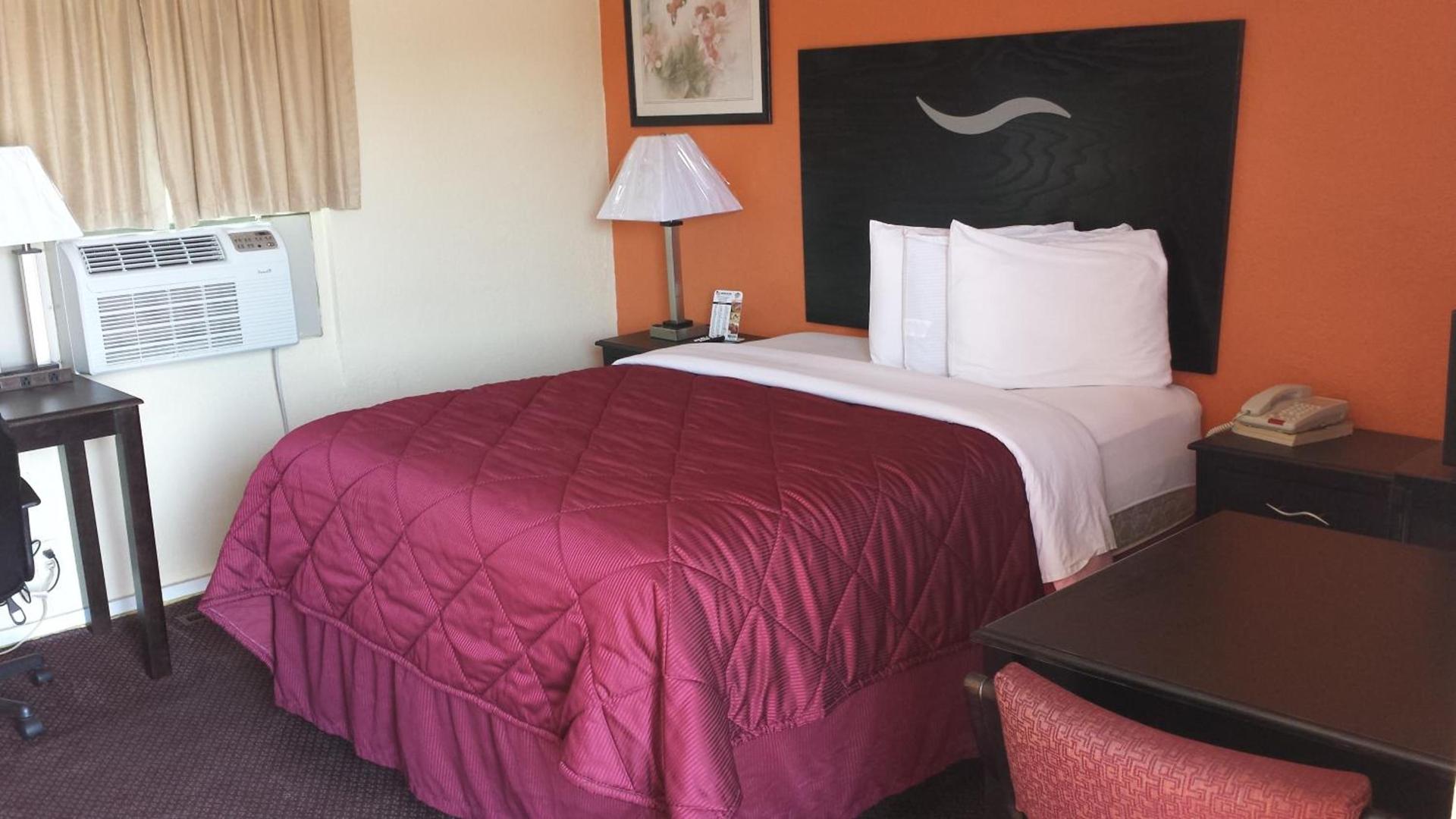 American Inn photo 26