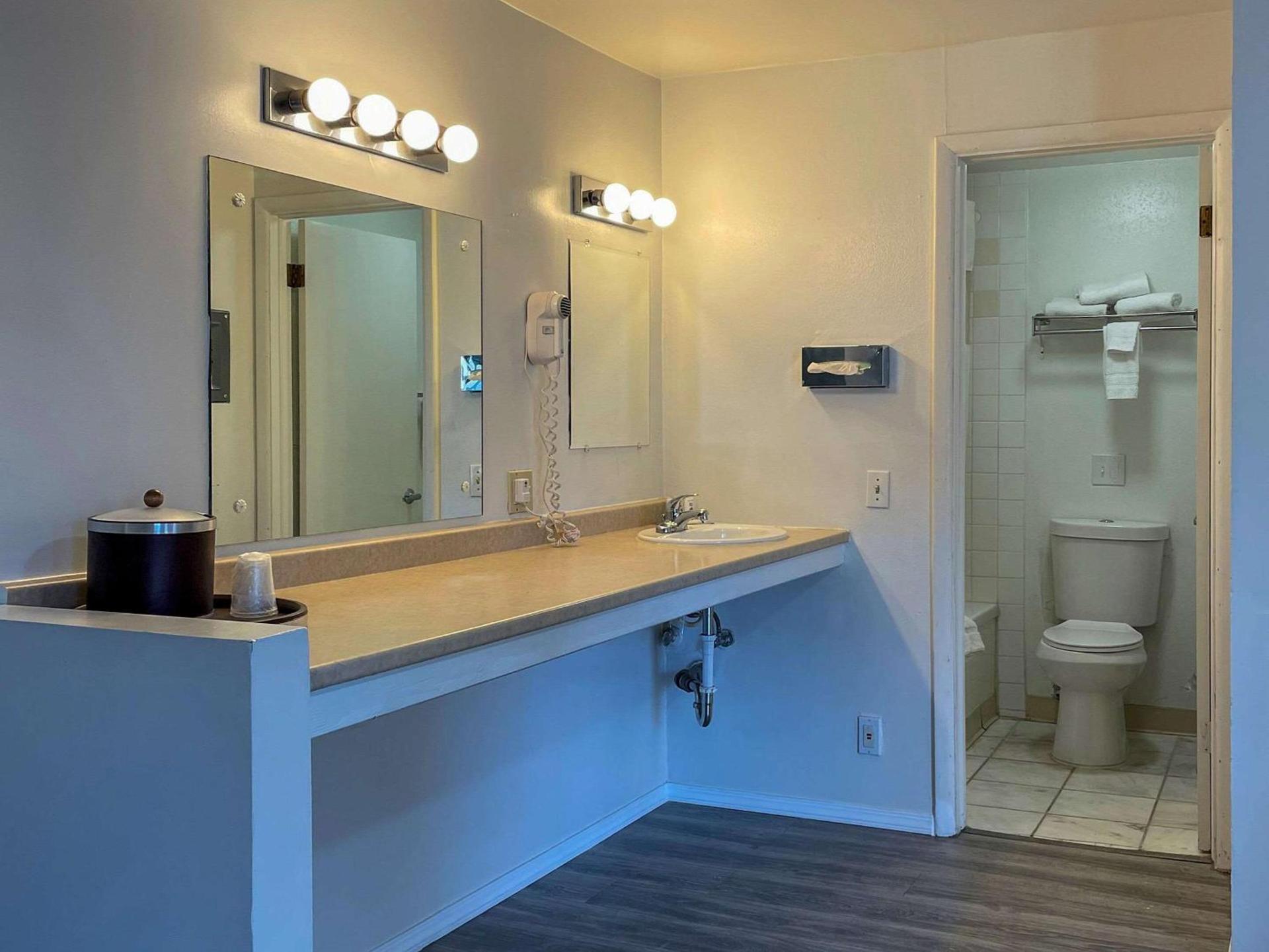 Rodeway Inn & Suites Omak - Okanogan photo 17