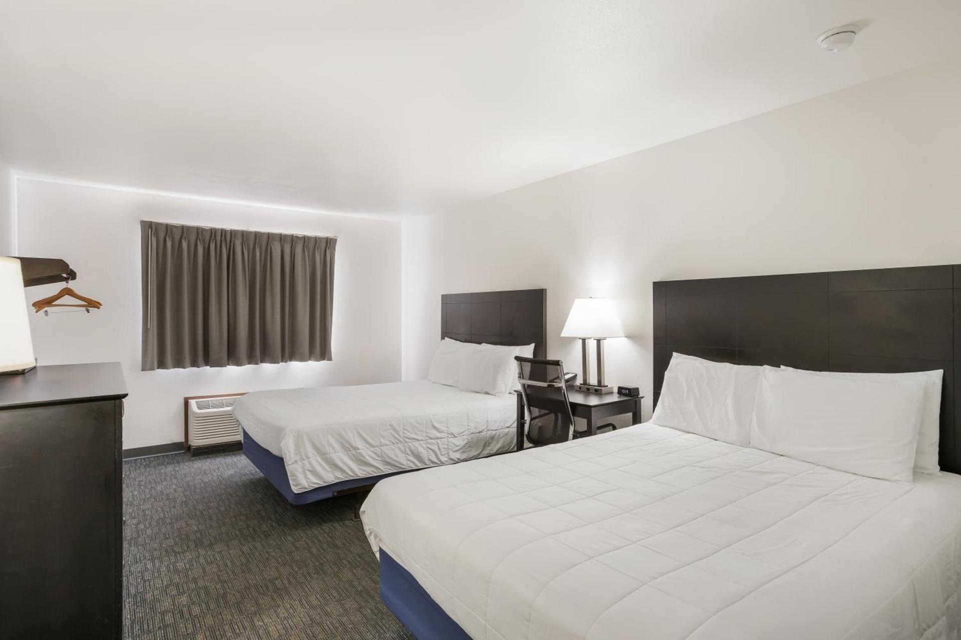 Americas Best Value Inn & Suites-Birch Run photo 27