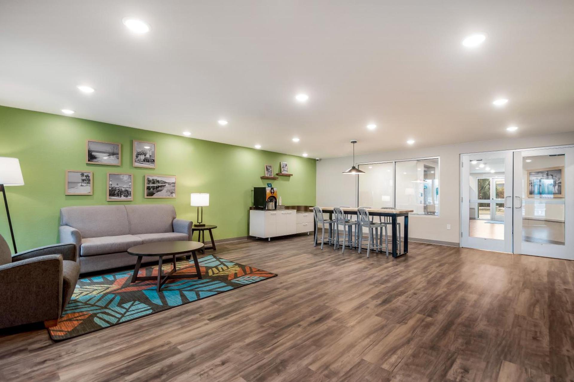 WoodSpring Suites Orlando I-4 & Convention Center photo 33