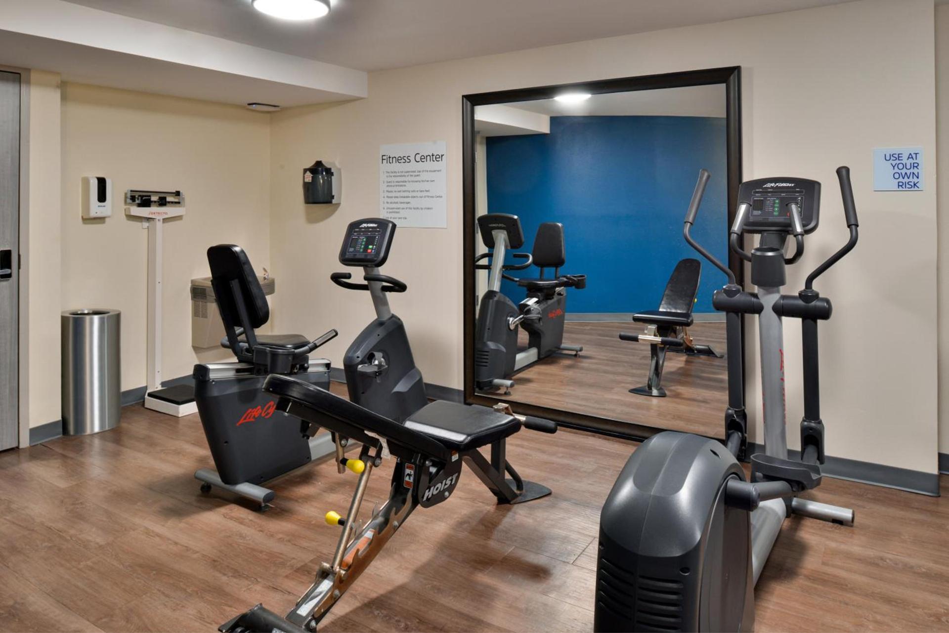 Holiday Inn Express Winston-Salem Medical Ctr Area photo 8