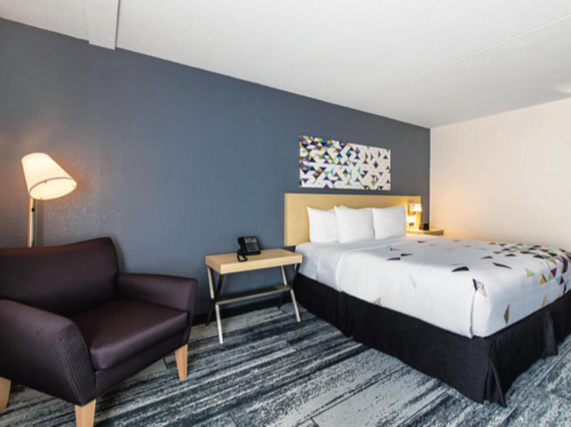 Baymont by Wyndham White Plains - Elmsford photo 53