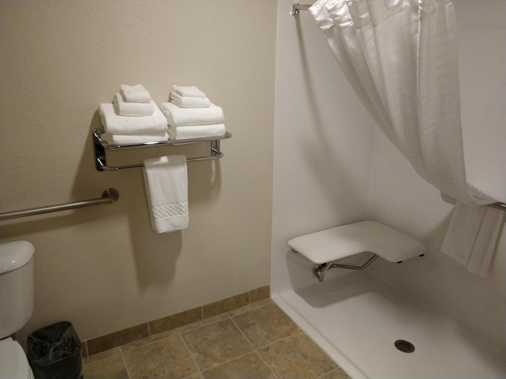 Cobblestone Inn & Suites - Monticello photo 31