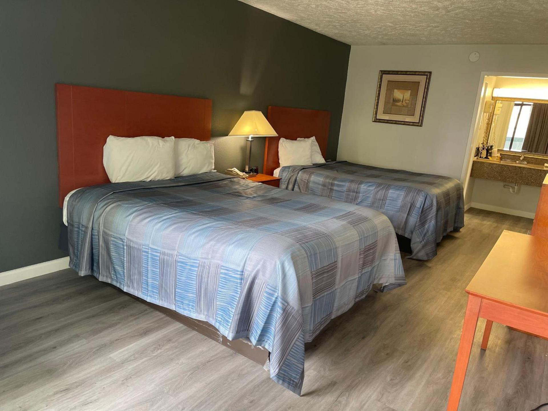 Wilkes-Barre Inn & Suites photo 21
