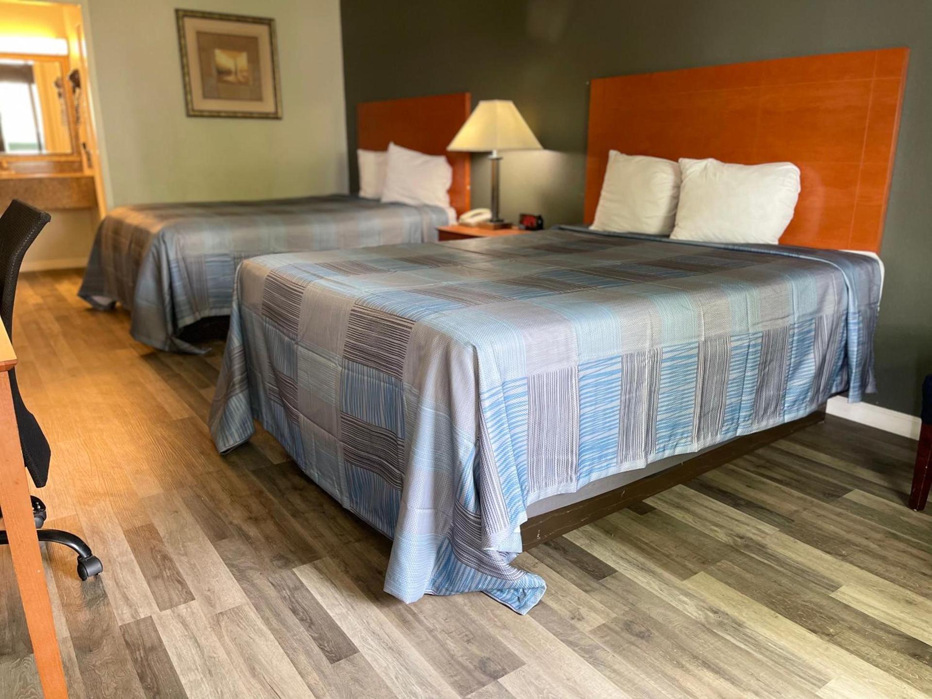 Wilkes-Barre Inn & Suites photo 15