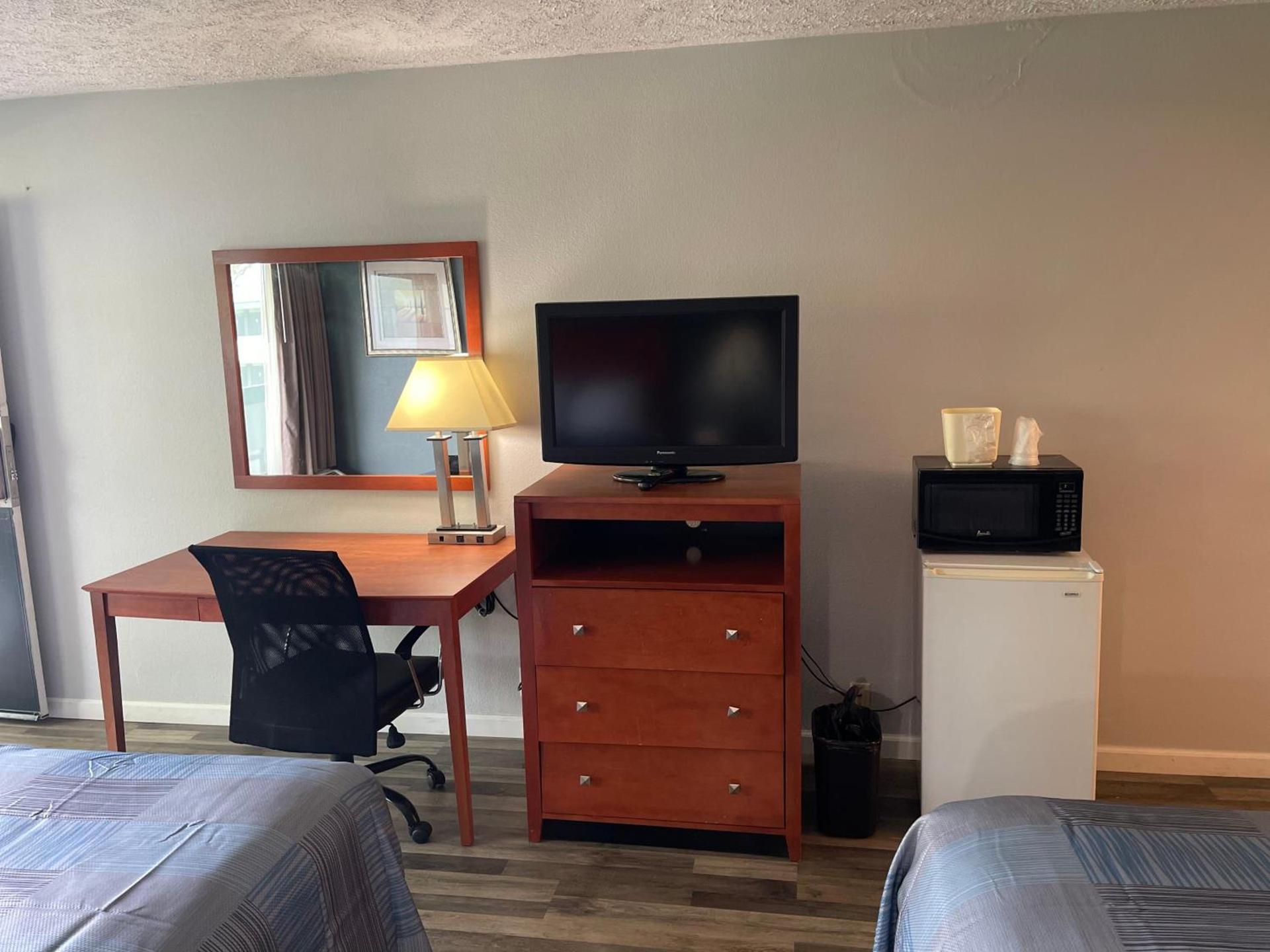 Wilkes-Barre Inn & Suites photo 14
