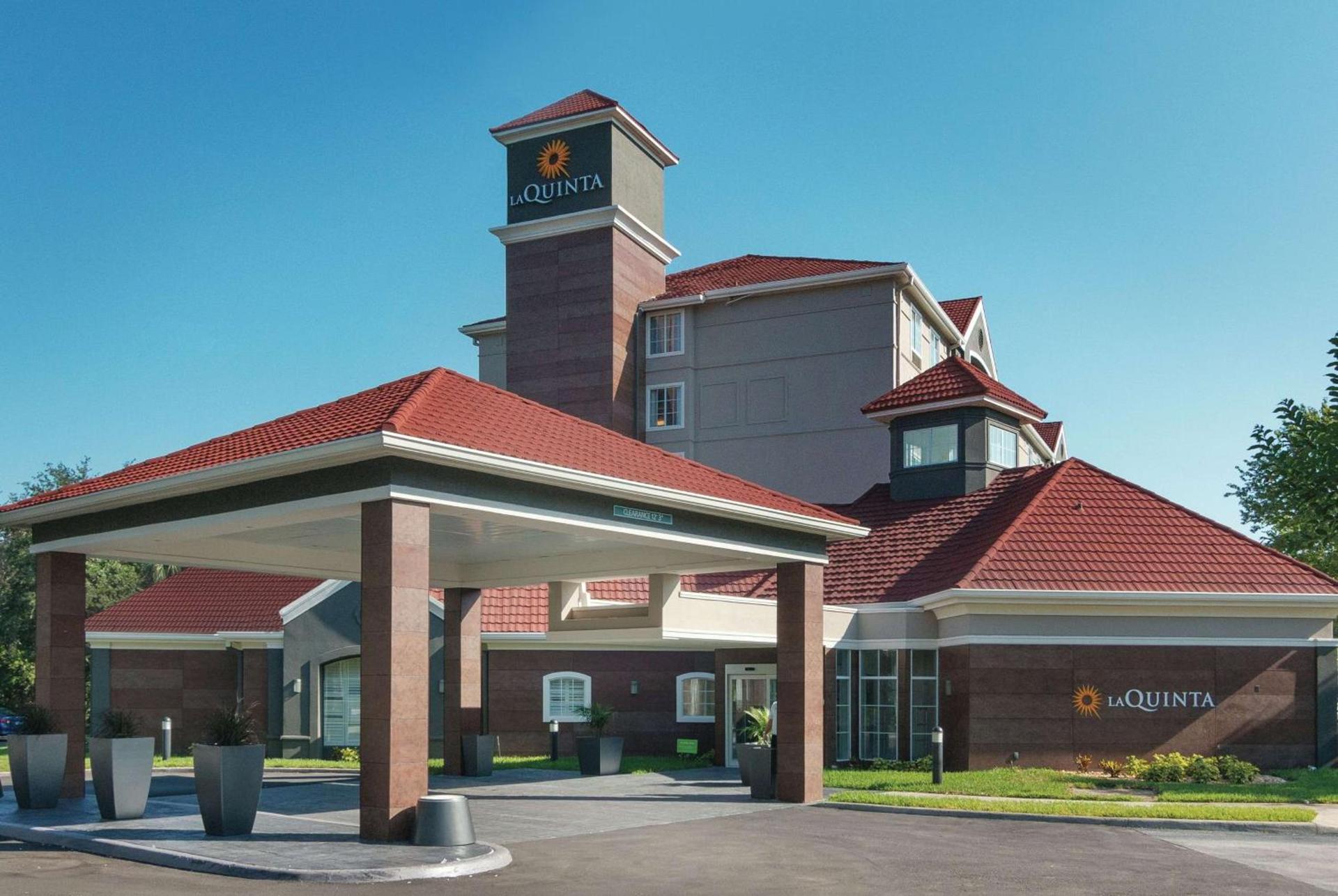 La Quinta by Wyndham Orlando UCF photo 49
