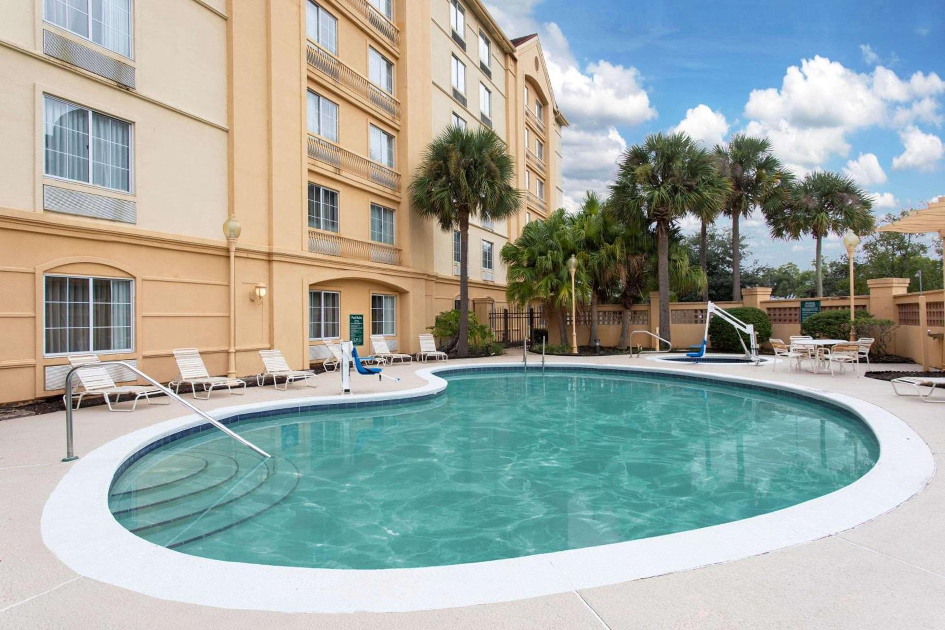 La Quinta by Wyndham Jacksonville Butler Blvd photo 2