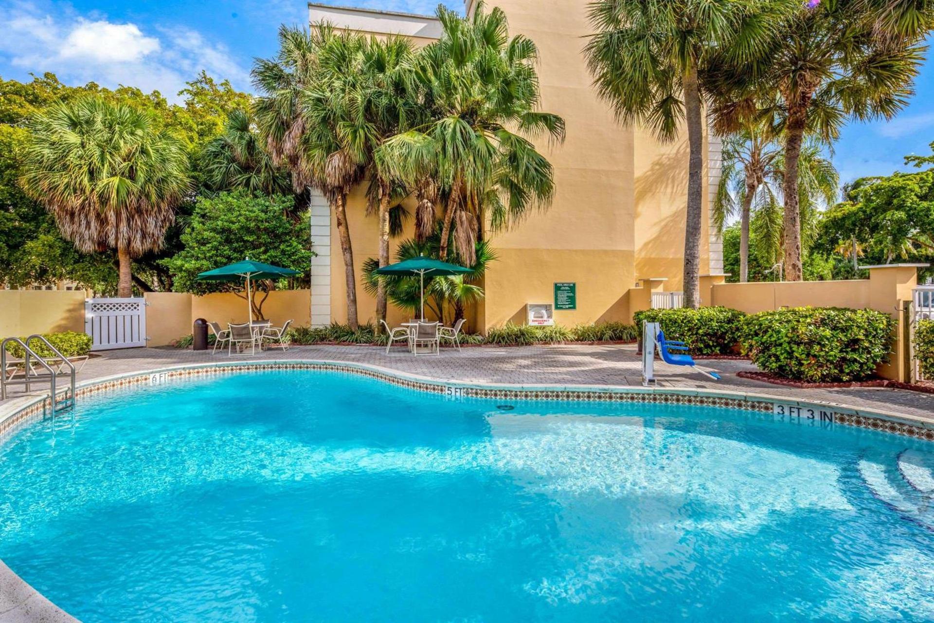 La Quinta by Wyndham Miami Lakes photo 9