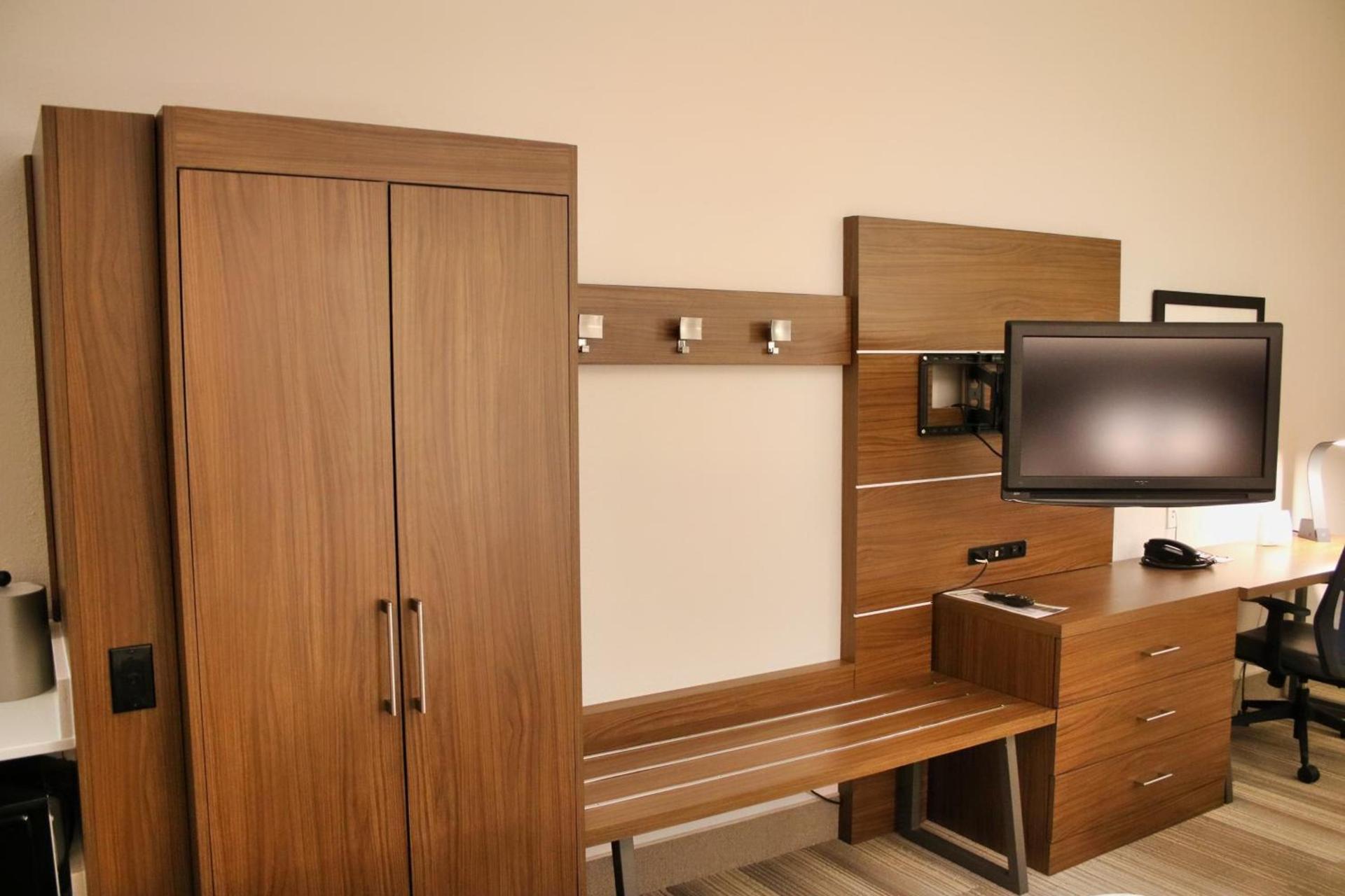 Holiday Inn Express by IHG photo 45