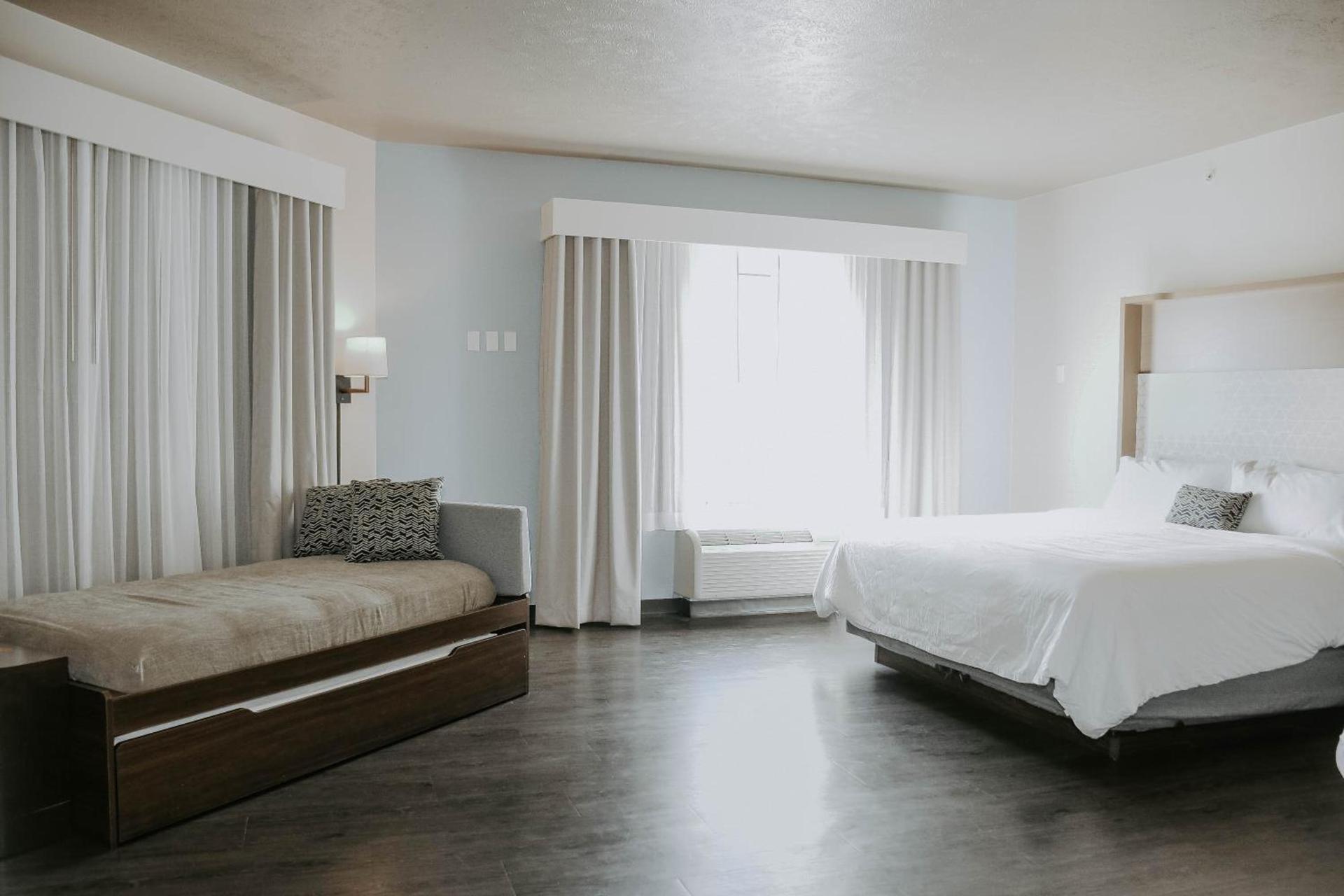 Holiday Inn Omaha Downtown - Waterpark by IHG photo 38
