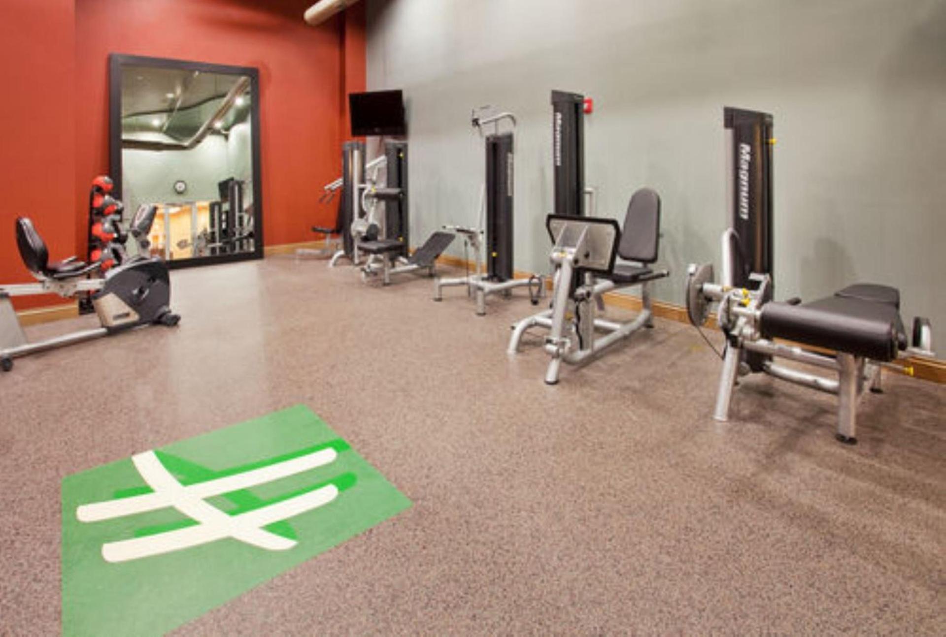 Holiday Inn Omaha Downtown - Waterpark by IHG photo 25