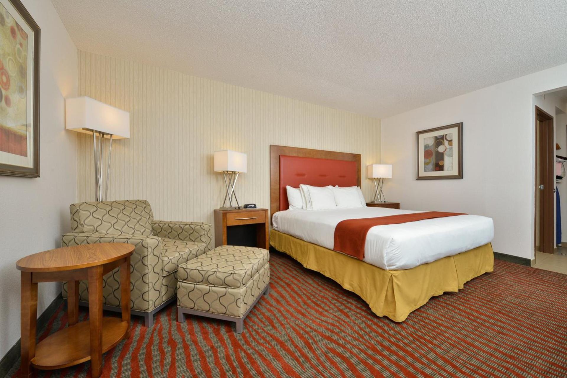 Holiday Inn Express Boston-Milford by IHG photo 59