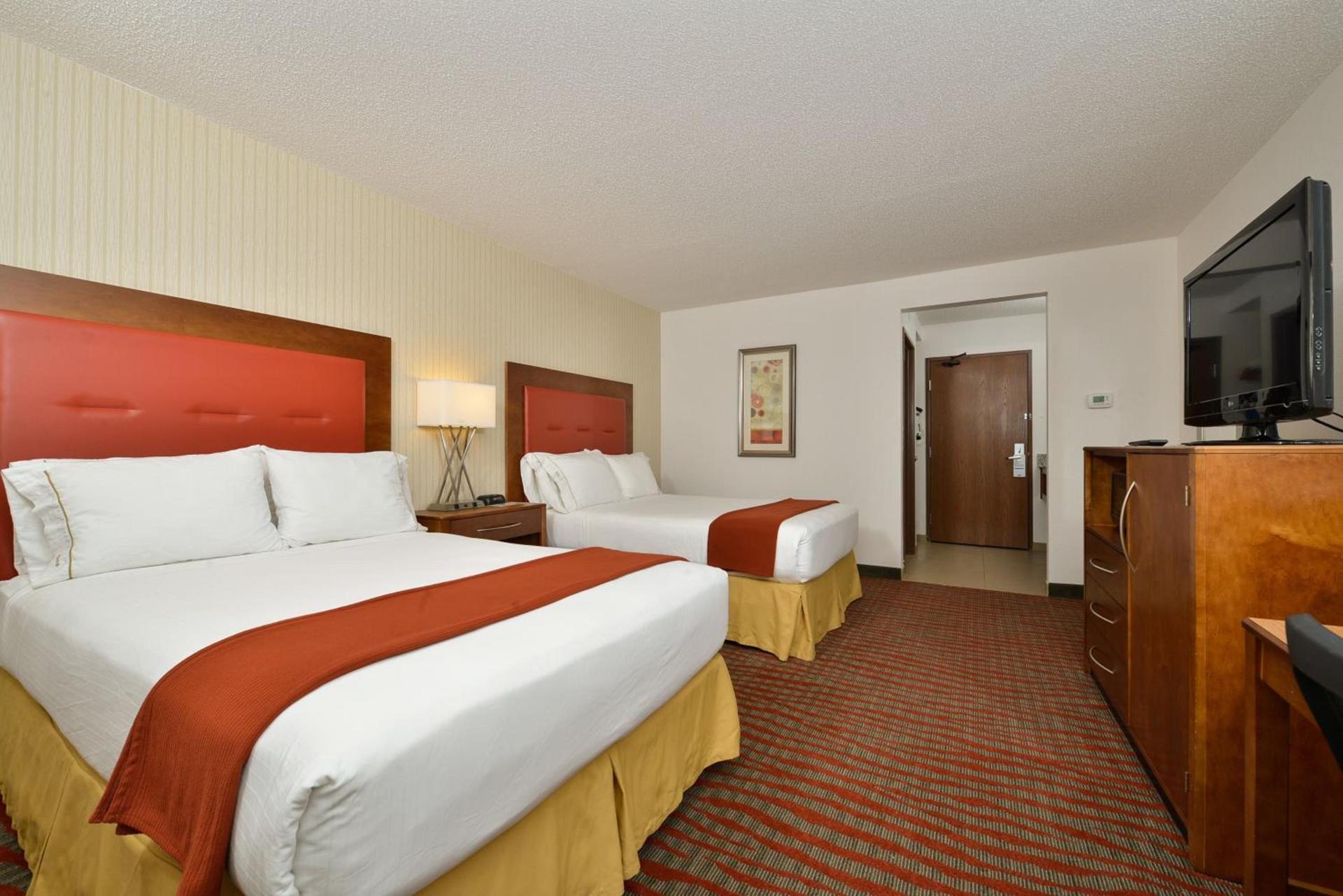 Holiday Inn Express Boston-Milford by IHG photo 60