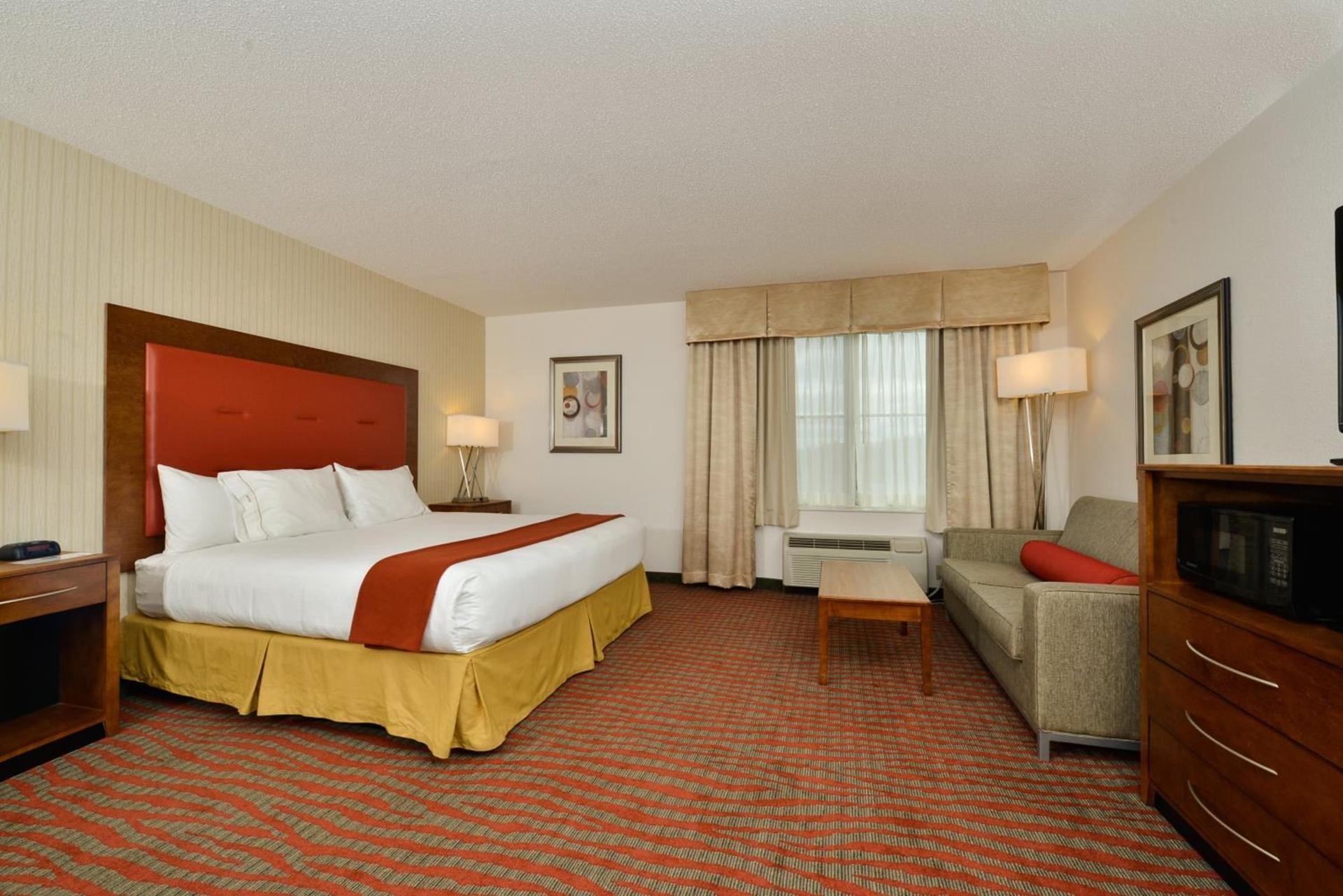 Holiday Inn Express Boston-Milford by IHG photo 71