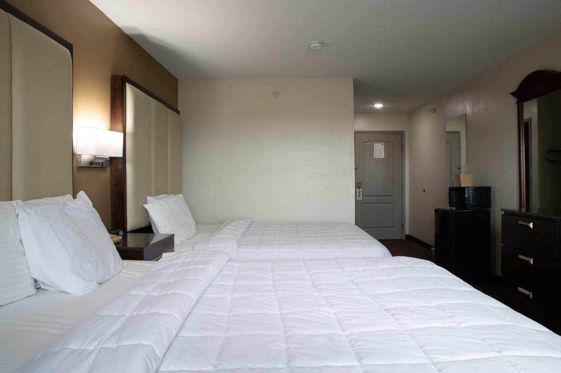 BlissPoint Inn & Suites Marion photo 10