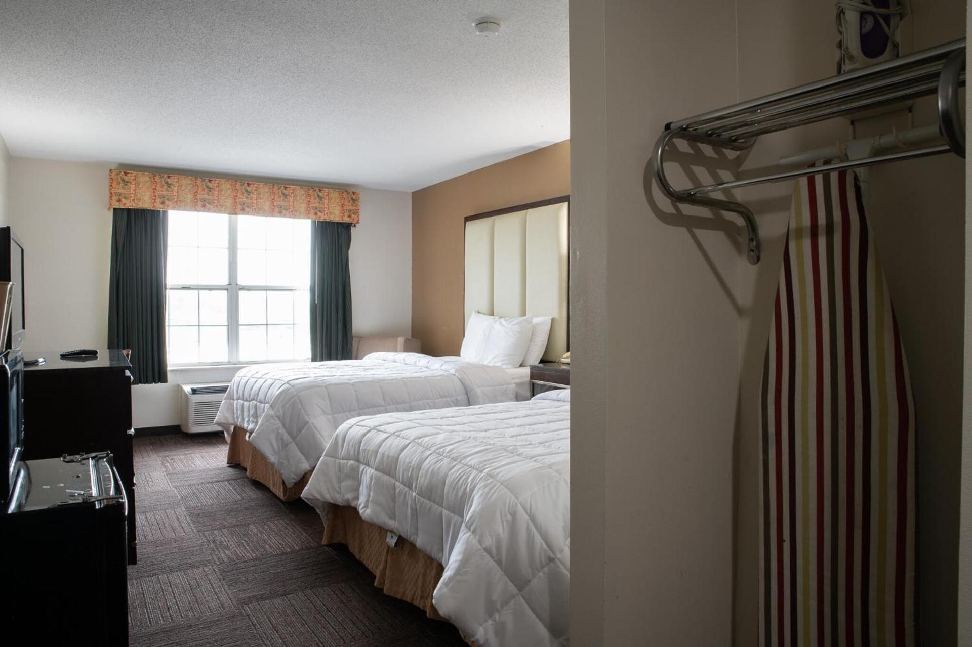 BlissPoint Inn & Suites Marion photo 11