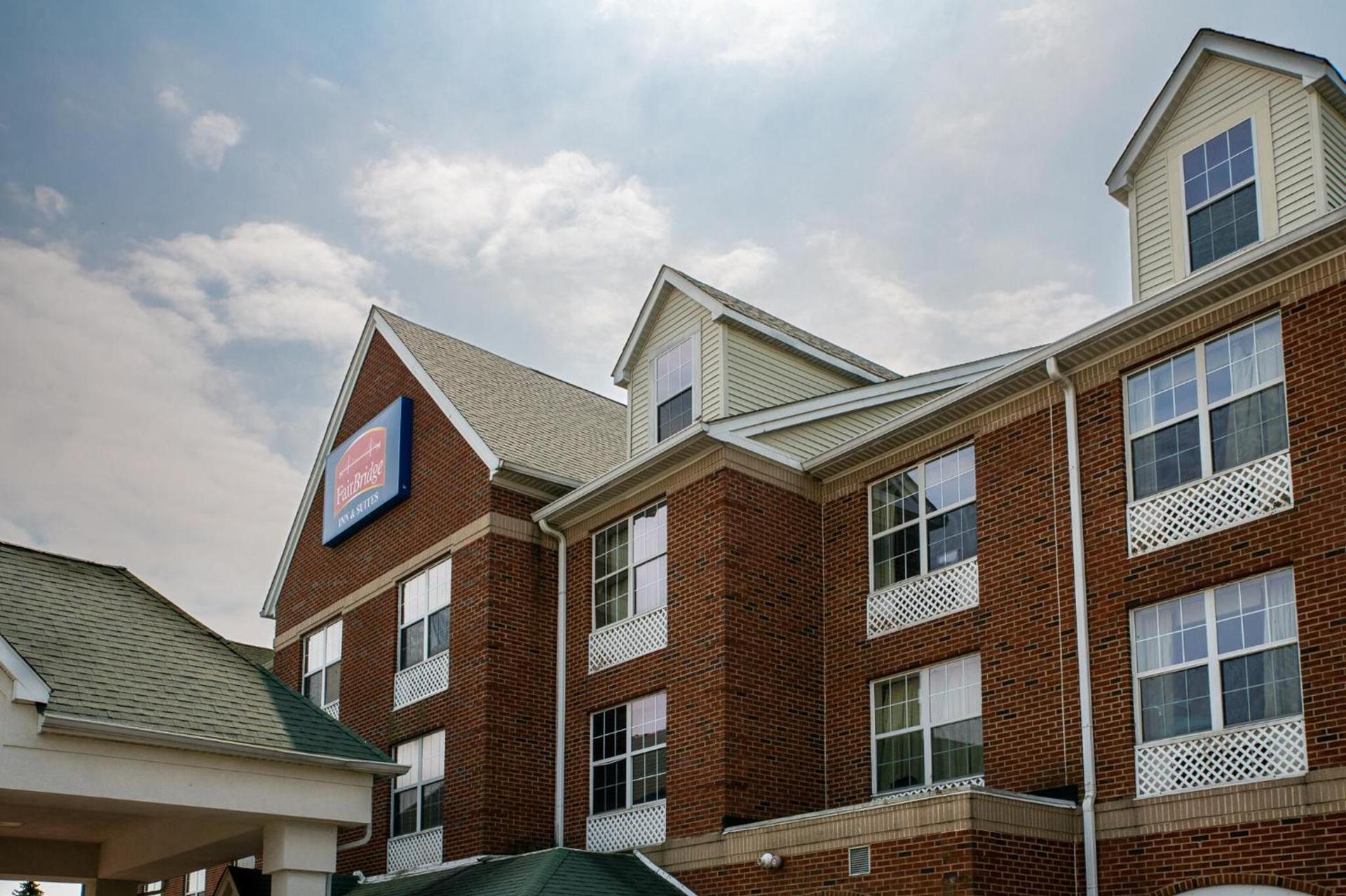 BlissPoint Inn & Suites Marion photo 19