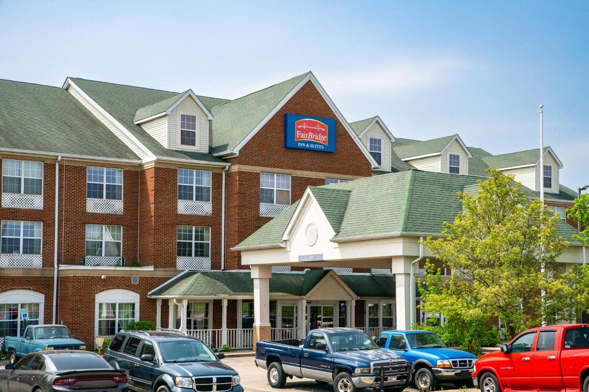 BlissPoint Inn & Suites Marion photo 24