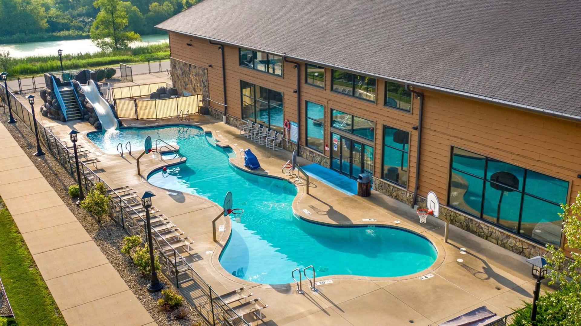 Timber Ridge Lodge and Waterpark photo 3