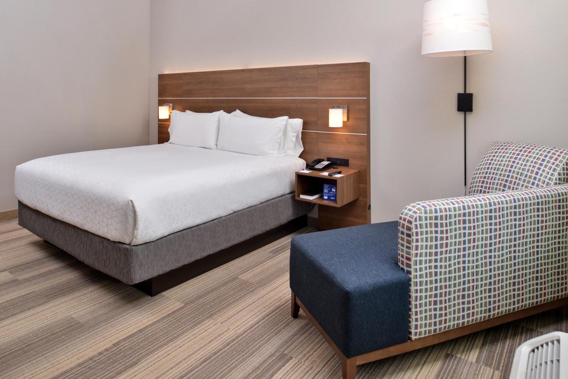 Holiday Inn Express Melbourne West by IHG photo 9
