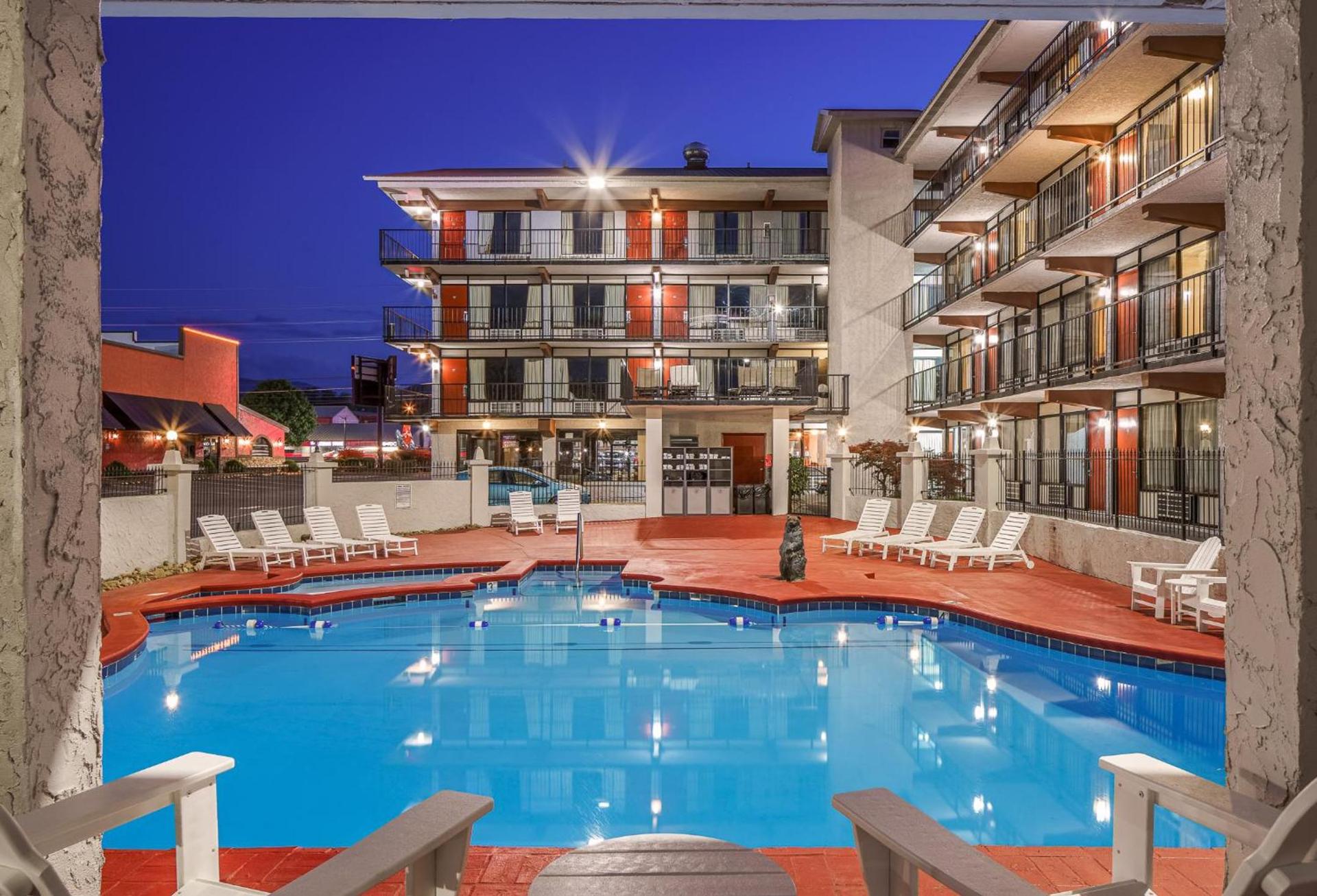 Americana Inn a Travelodge by Wyndham photo 58