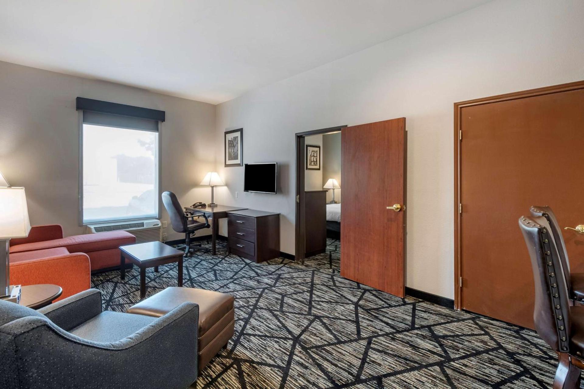Best Western Plus McKinney Inn and Suites photo 39