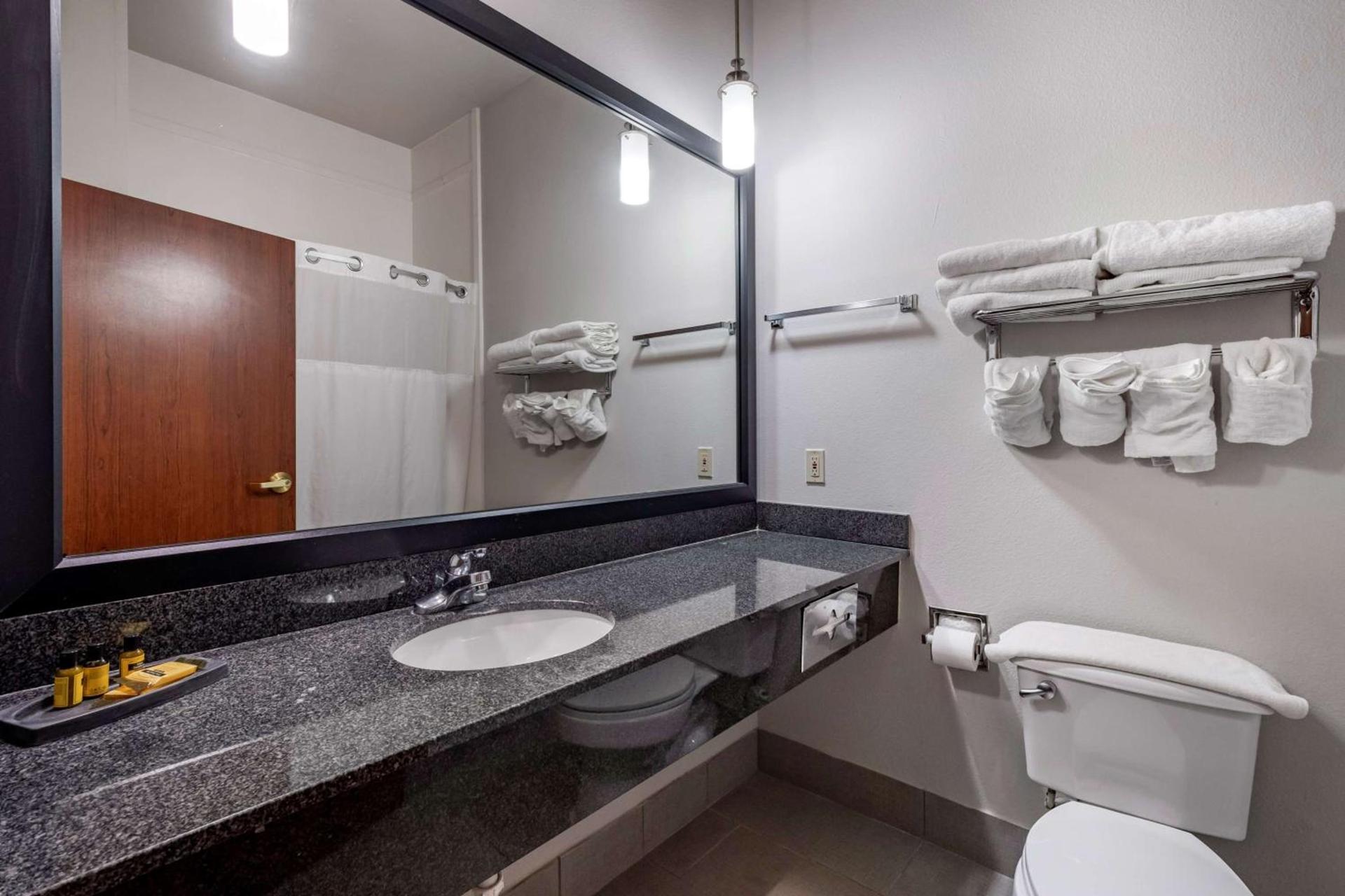 Best Western Plus McKinney Inn and Suites photo 16