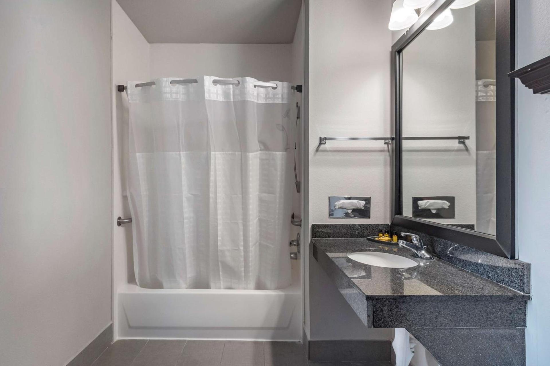 Best Western Plus McKinney Inn and Suites photo 26