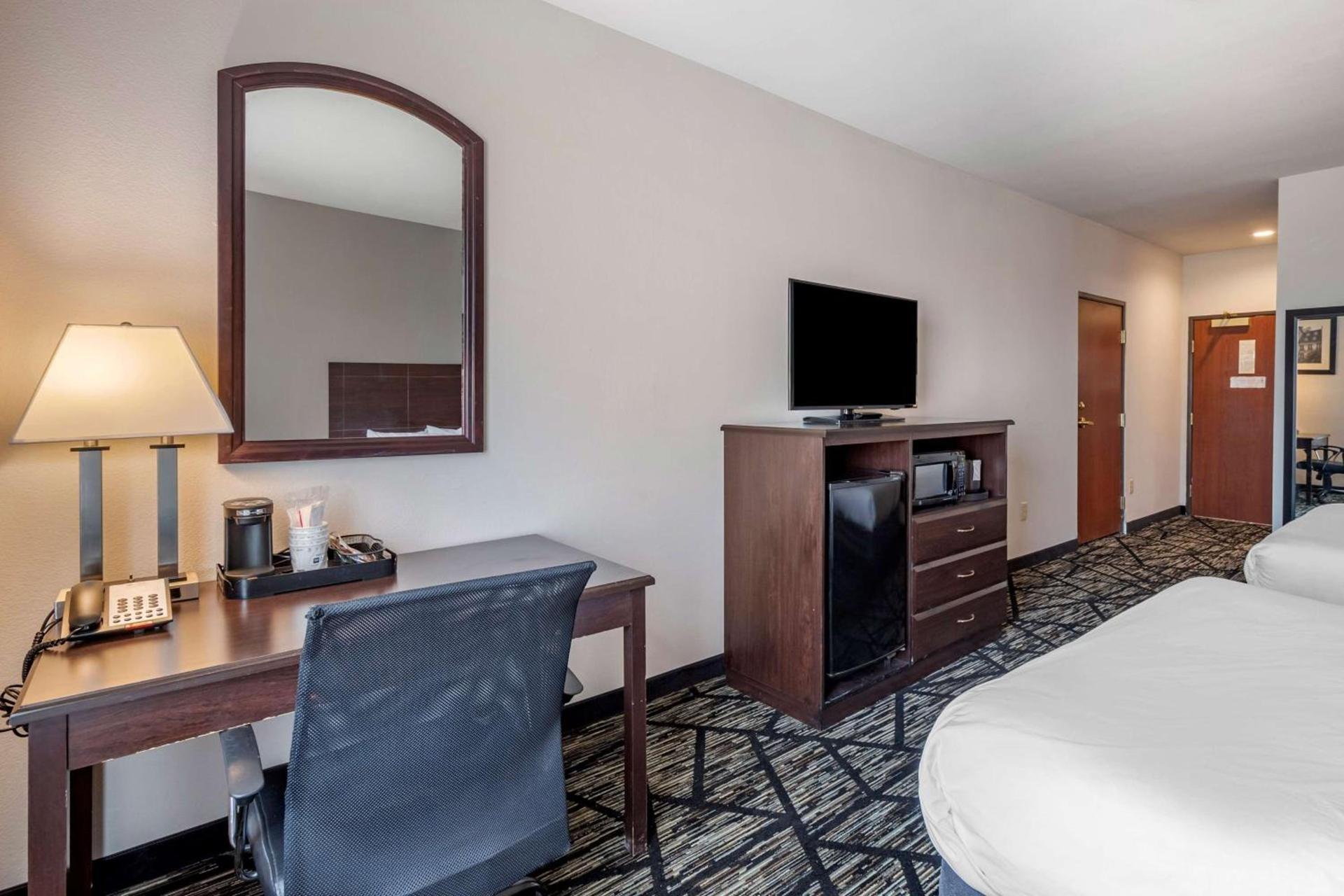 Best Western Plus McKinney Inn and Suites photo 10