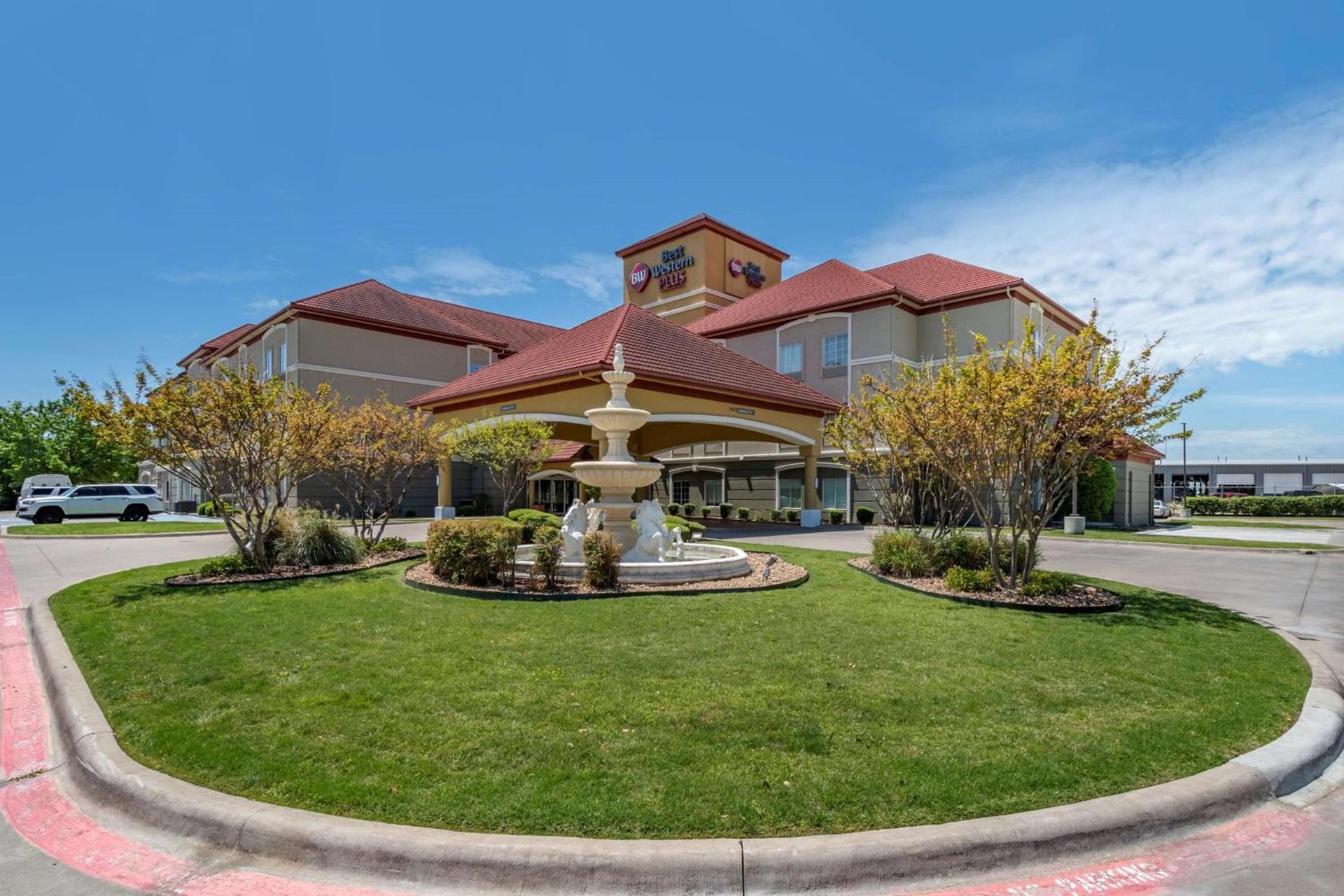 Best Western Plus Monica Royale Inn & Suites — hotel in Greenville