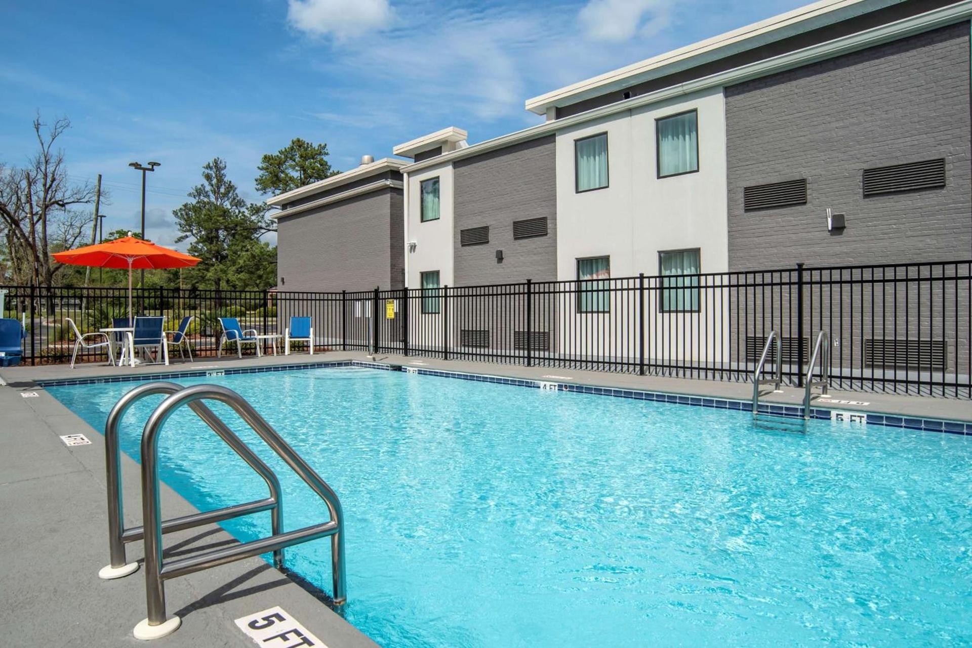 Best Western Brewton Inn photo 2