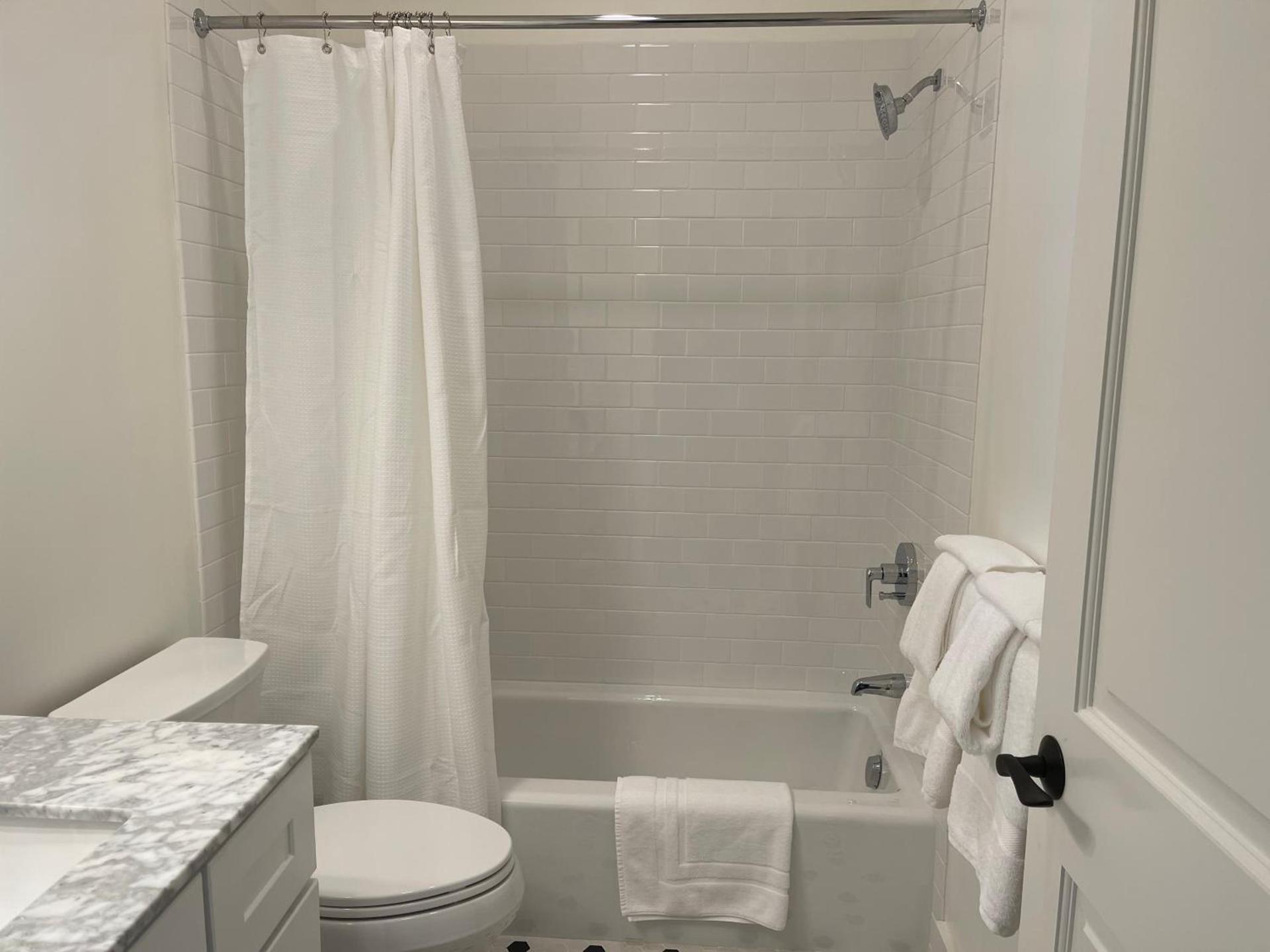 The Gables Inn Sausalito photo 11