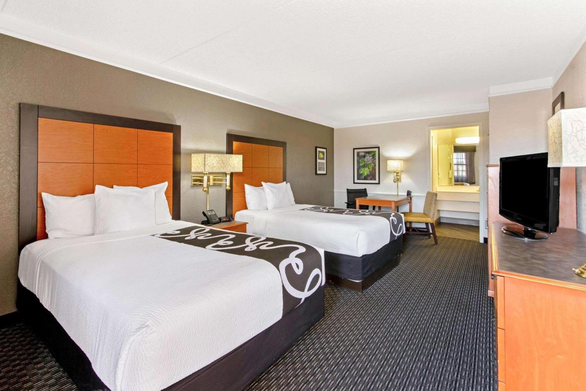 La Quinta Inn by Wyndham Santa Fe photo 10